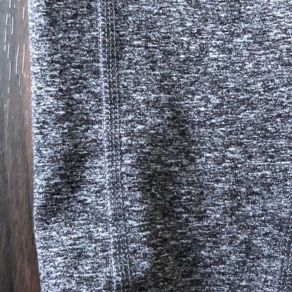 Old Navy elevate compression leggings yoga pants - Picture 5 of 7